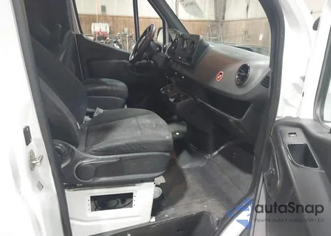 2023 Mercedes-Benz Sprinter 2500 Standard Roof 4-Cyl Diesel z USA, uszkodzony, nr VIN W1Y4KBHY5PT121838